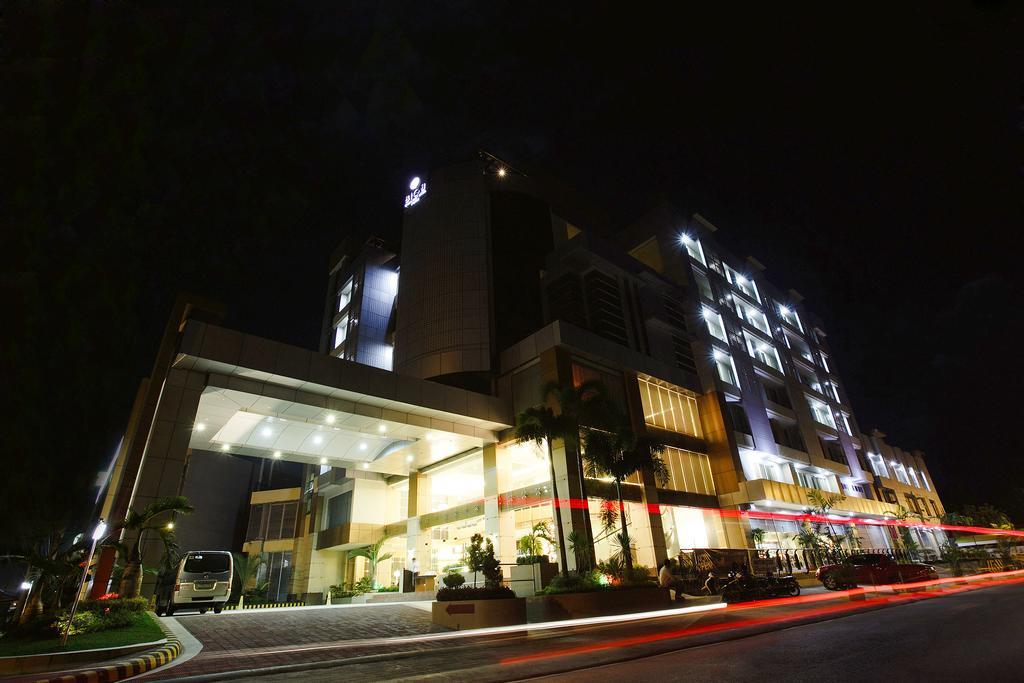 Big 8 Corporate Hotel Tagum Ngoại thất bức ảnh