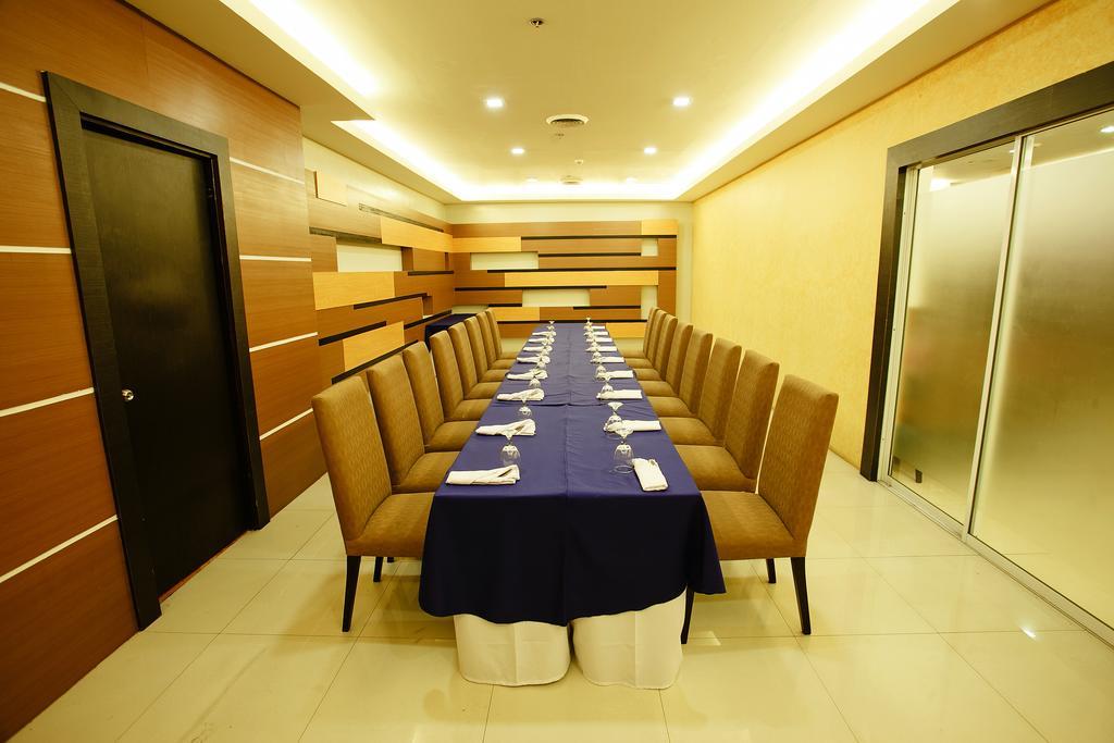 Big 8 Corporate Hotel Tagum Ngoại thất bức ảnh