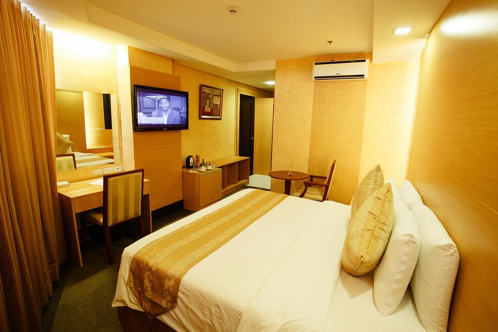 Big 8 Corporate Hotel Tagum Ngoại thất bức ảnh