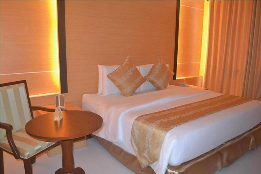 Big 8 Corporate Hotel Tagum Ngoại thất bức ảnh