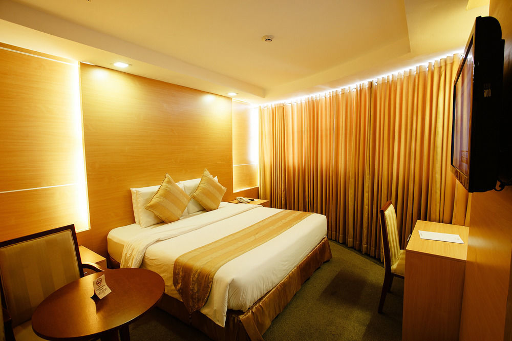 Big 8 Corporate Hotel Tagum Ngoại thất bức ảnh
