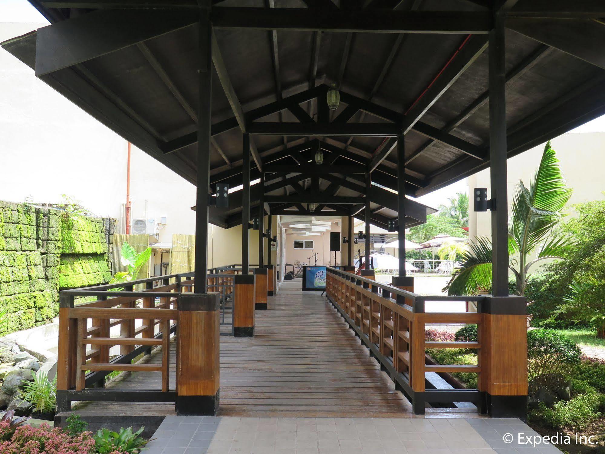 Big 8 Corporate Hotel Tagum Ngoại thất bức ảnh