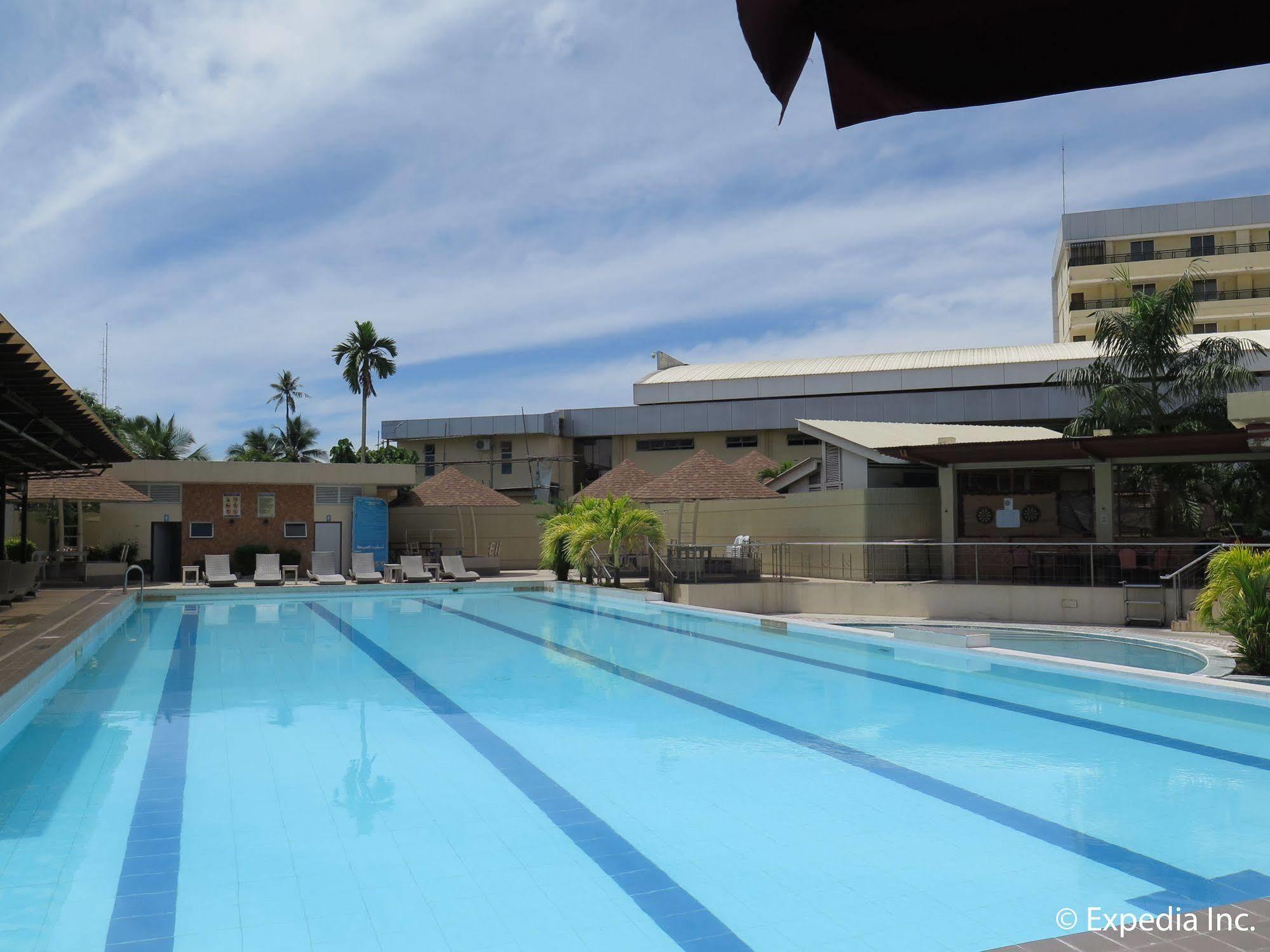 Big 8 Corporate Hotel Tagum Ngoại thất bức ảnh
