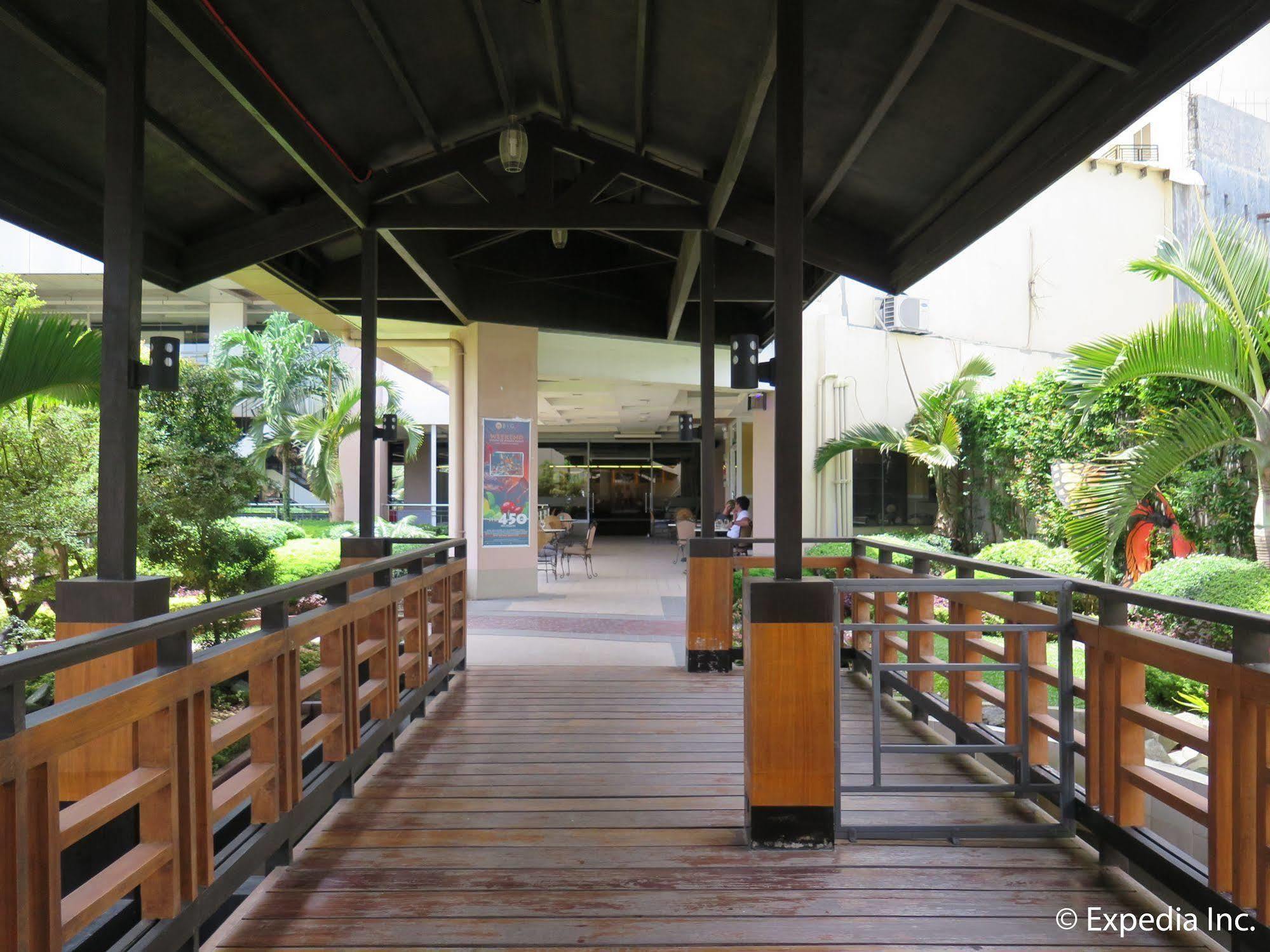 Big 8 Corporate Hotel Tagum Ngoại thất bức ảnh